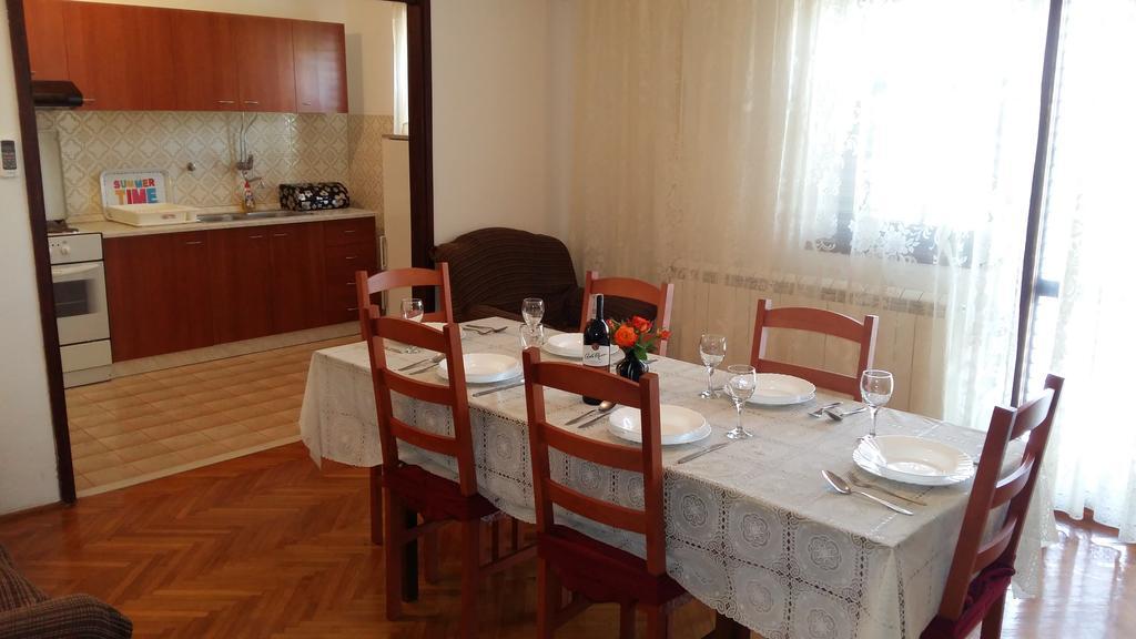 Appartement Apartman Dukic à Trogir Extérieur photo
